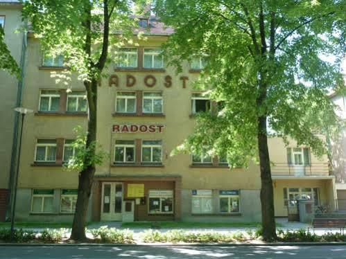 Penzion Radost Poděbrady Екстериор снимка